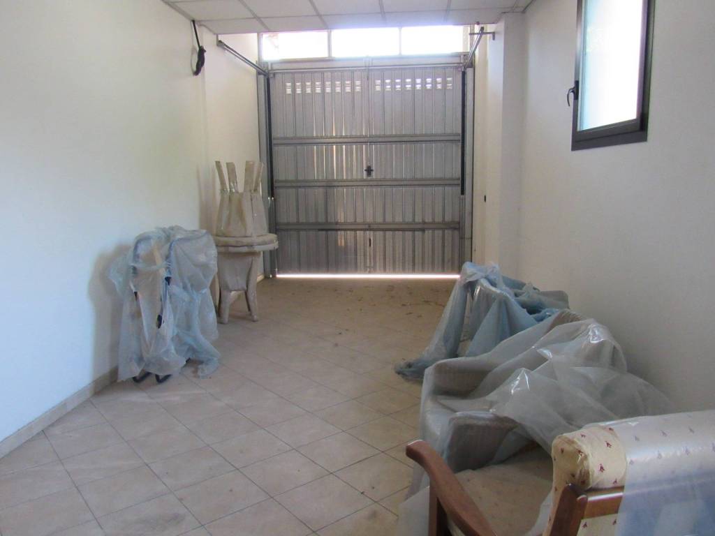 locale commerciale in vendita a Torino in zona Madonna di Campagna