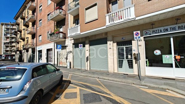 negozio in vendita a Torino in zona Lucento