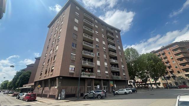 appartamento in vendita a Torino in zona Borgo San Paolo