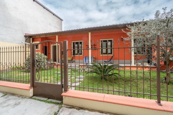 casa indipendente in vendita a Torino in zona Pozzo Strada