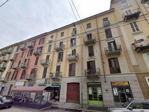 locale commerciale in vendita a Torino in zona Barriera di Milano