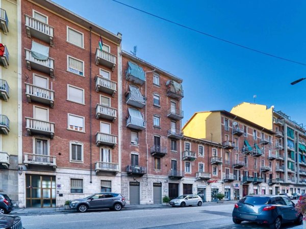 appartamento in vendita a Torino in zona Aurora