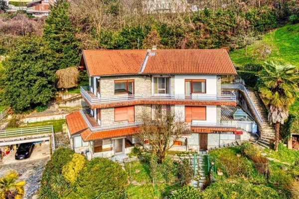 casa indipendente in vendita a Torino in zona Superga