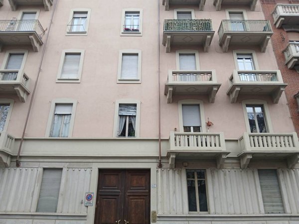 appartamento in vendita a Torino in zona Campidoglio