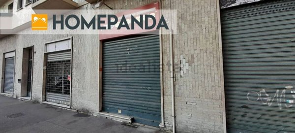negozio in vendita a Torino in zona Mirafiori Sud