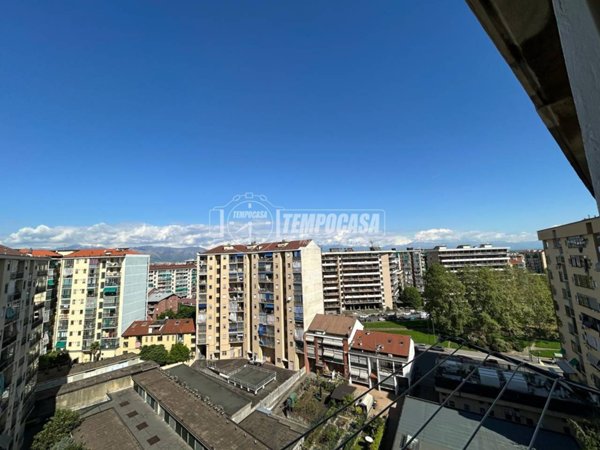 appartamento in vendita a Torino in zona Lucento