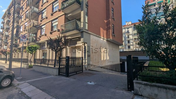 locale di sgombero in vendita a Torino in zona Filadelfia