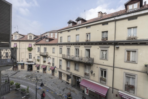 appartamento in vendita a Torino in zona Aurora