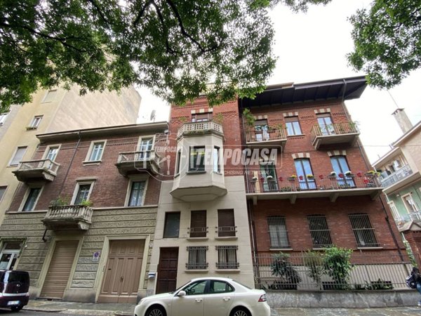 appartamento in vendita a Torino in zona Campidoglio