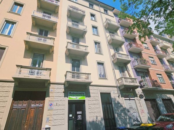 appartamento in vendita a Torino in zona Pozzo Strada