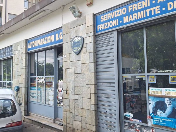 negozio in vendita a Torino in zona Pozzo Strada