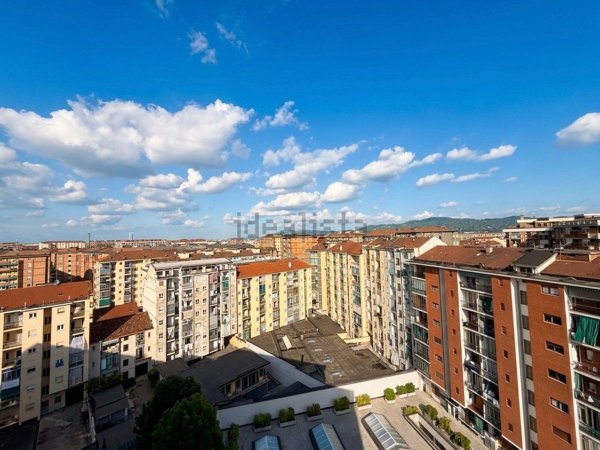 appartamento in vendita a Torino in zona Santa Rita