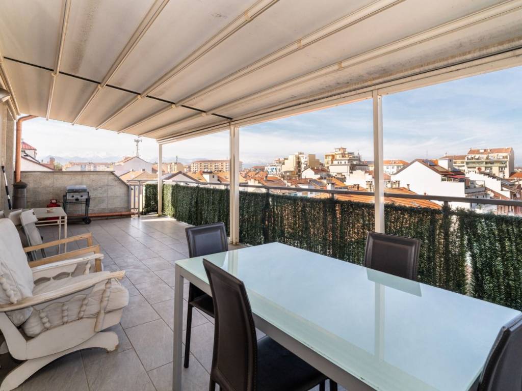 appartamento in vendita a Torino in zona Santa Rita