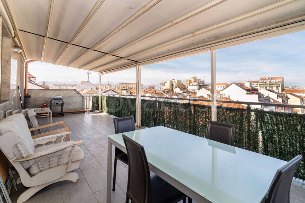 appartamento in vendita a Torino in zona Santa Rita
