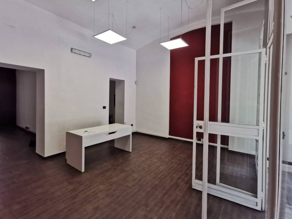 negozio in vendita a Torino in zona San Salvario