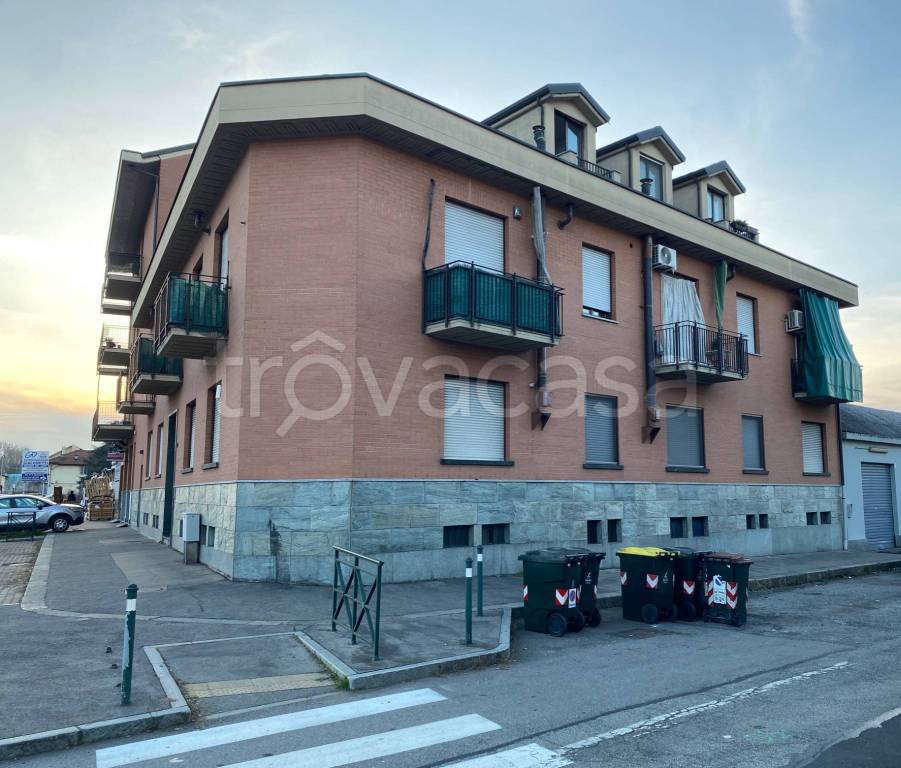 appartamento in vendita a Torino in zona Falchera