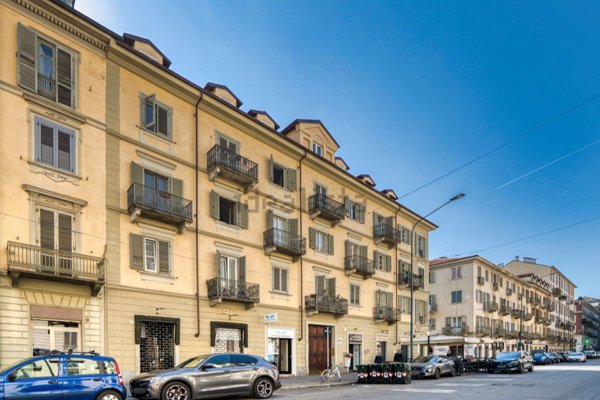 appartamento in vendita a Torino in zona Cit Turin