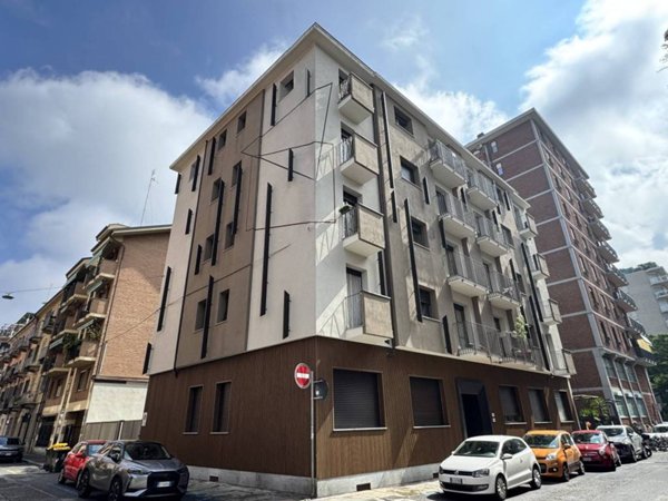 appartamento in vendita a Torino in zona San Salvario