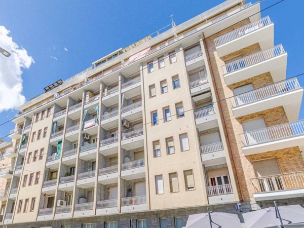 appartamento in vendita a Torino in zona Millefonti