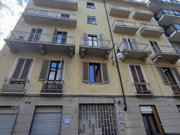 appartamento in vendita a Torino in zona Cenisia