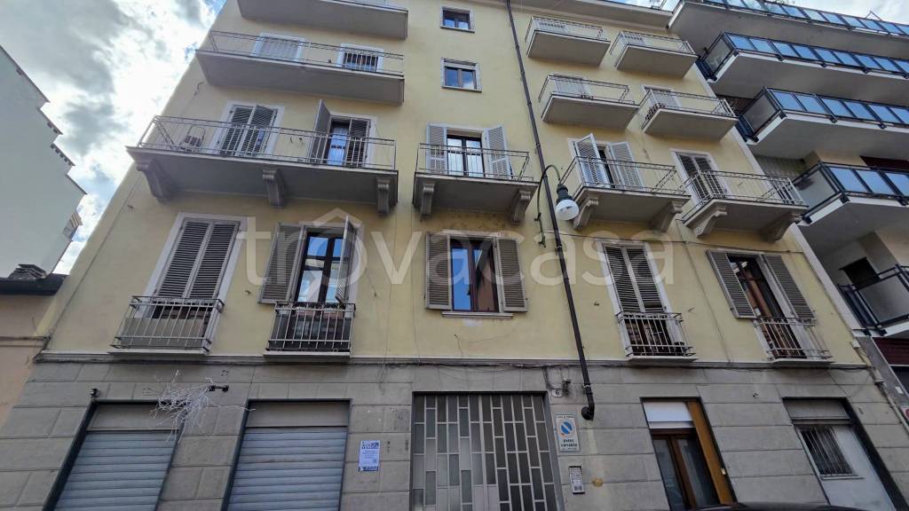 appartamento in vendita a Torino in zona Cenisia