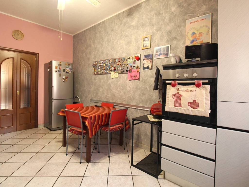 appartamento in vendita a Torino in zona Mirafiori Sud