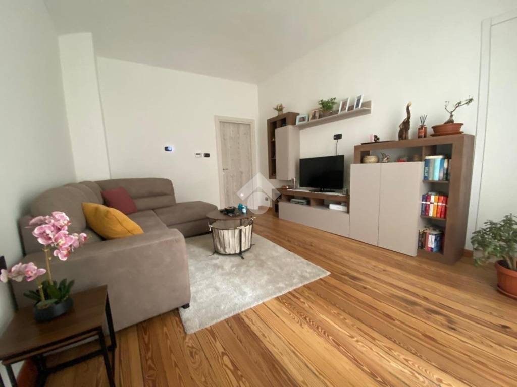appartamento in vendita a Torino in zona Aurora