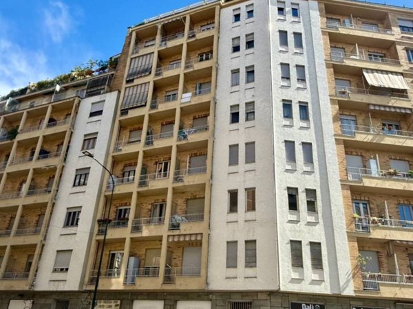 appartamento in vendita a Torino in zona Aurora