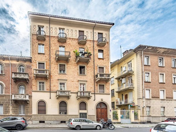 appartamento in vendita a Torino in zona Crocetta