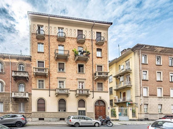 appartamento in vendita a Torino in zona Crocetta