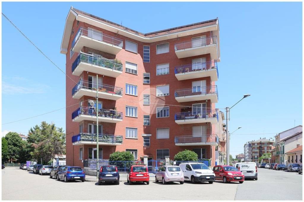 appartamento in vendita a Torino in zona Lucento