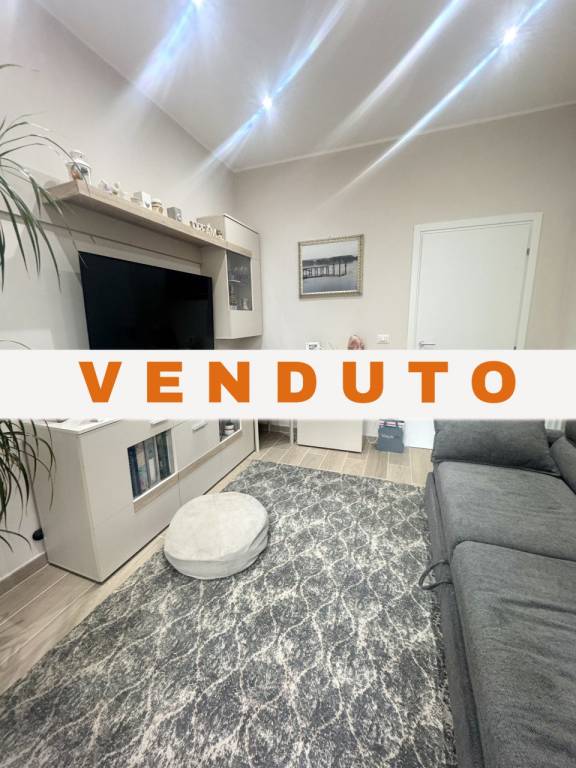 appartamento in vendita a Torino in zona Cenisia