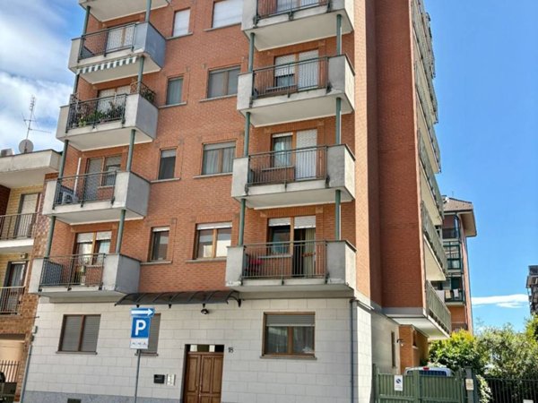 appartamento in vendita a Torino in zona Lingotto