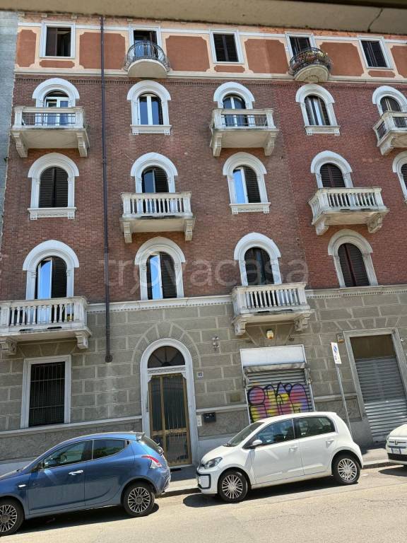 negozio in vendita a Torino in zona Borgo San Paolo
