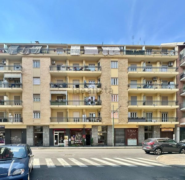 appartamento in vendita a Torino in zona Borgata Vittoria