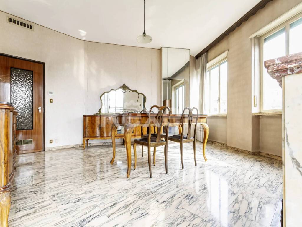 appartamento in vendita a Torino in zona Parella