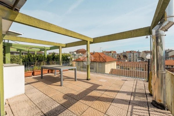 appartamento in vendita a Torino in zona Santa Rita