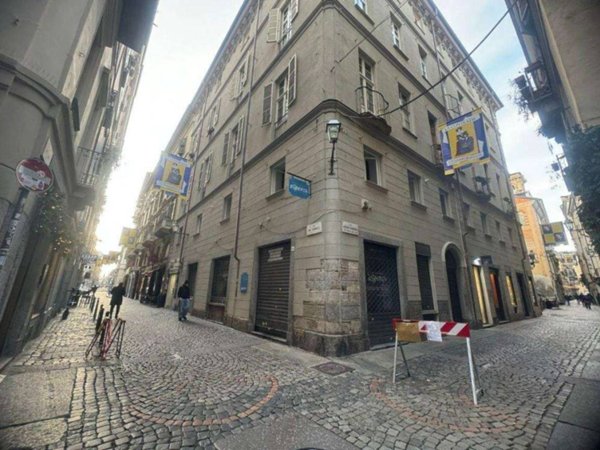 negozio in vendita a Torino in zona Centro Storico