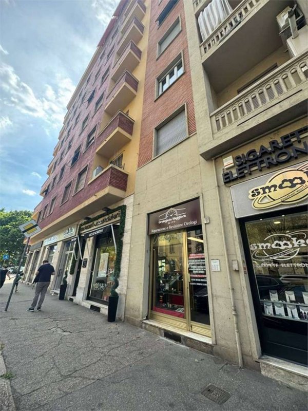 negozio in vendita a Torino in zona Crocetta