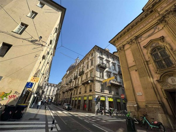negozio in vendita a Torino in zona Centro Storico