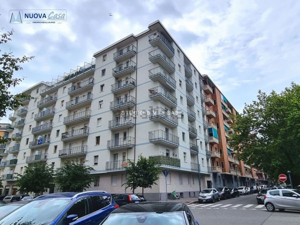appartamento in vendita a Torino in zona Borgata Vittoria