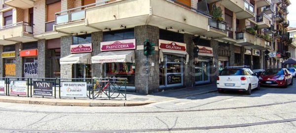 negozio in vendita a Torino in zona Aurora