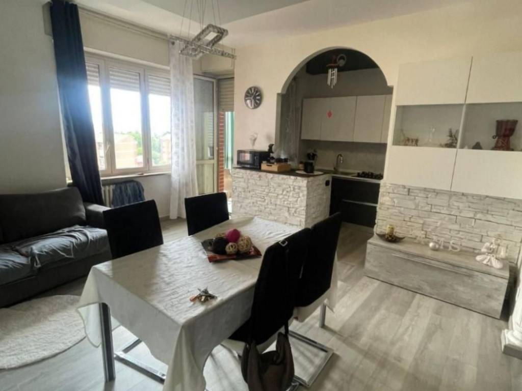 appartamento in vendita a Torino in zona Lucento