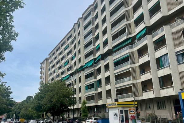 appartamento in vendita a Torino in zona Lingotto
