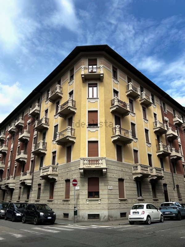 appartamento in vendita a Torino in zona San Salvario