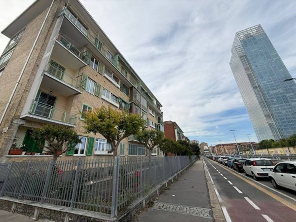 appartamento in vendita a Torino in zona Millefonti
