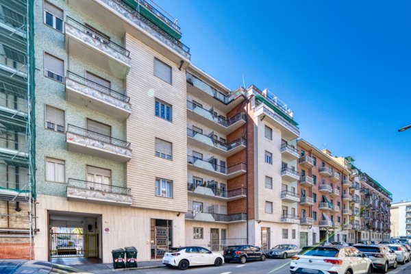 appartamento in vendita a Torino in zona Parella
