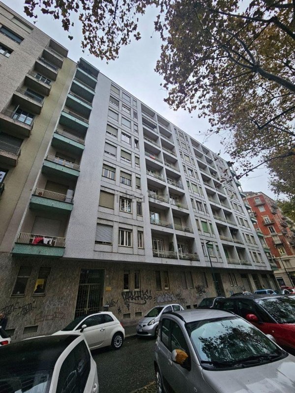 appartamento in vendita a Torino in zona Cenisia