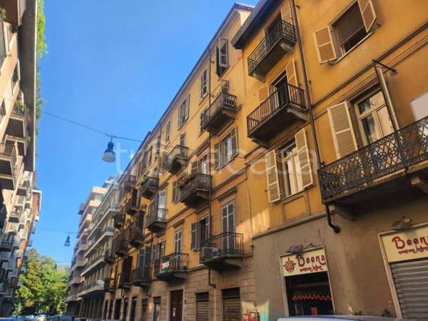 appartamento in vendita a Torino in zona San Salvario