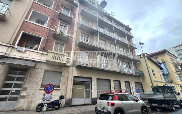 negozio in vendita a Torino in zona Campidoglio
